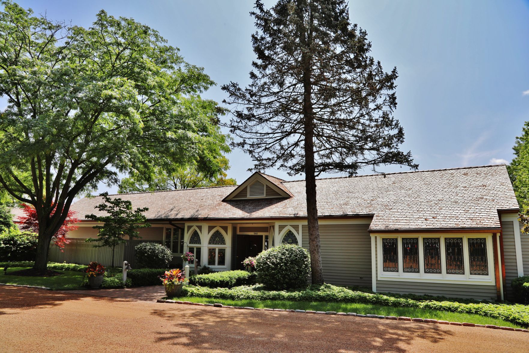 Log Cabin Club